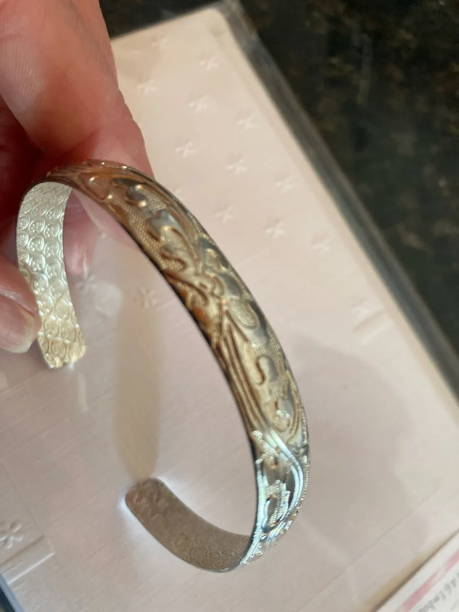 Pure silver cuff bangle hallmarks 999 - Image 2