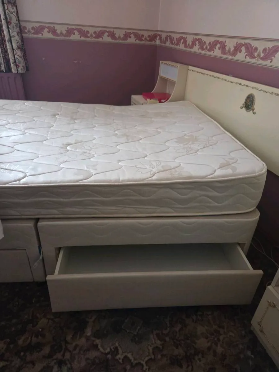 4ft bed and mattress - Image 1