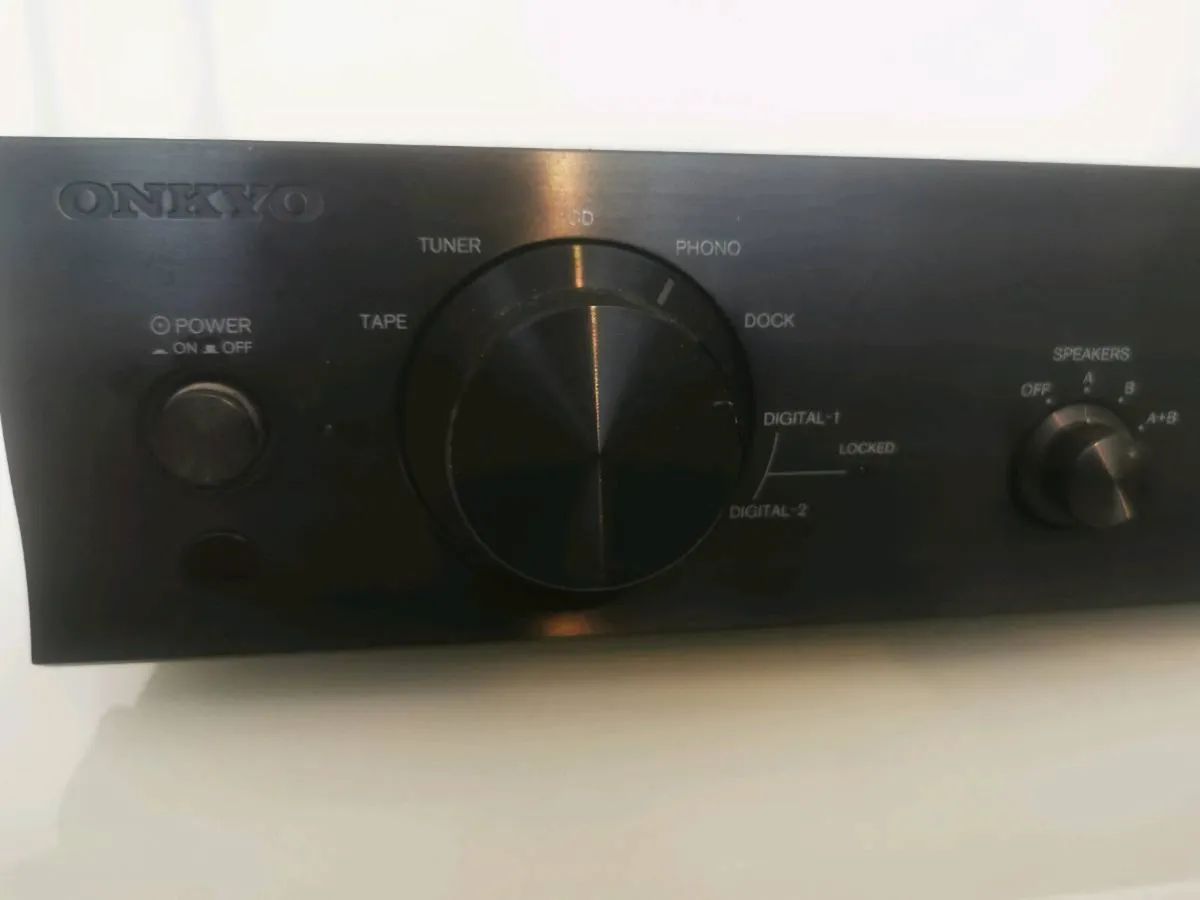 Onkyo Stereo amplifier - Image 3