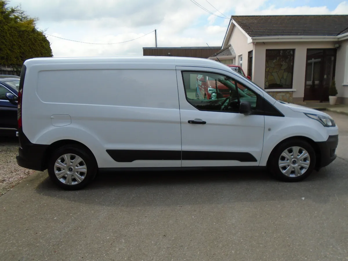 Ford Transit Connect 2023 - Image 2