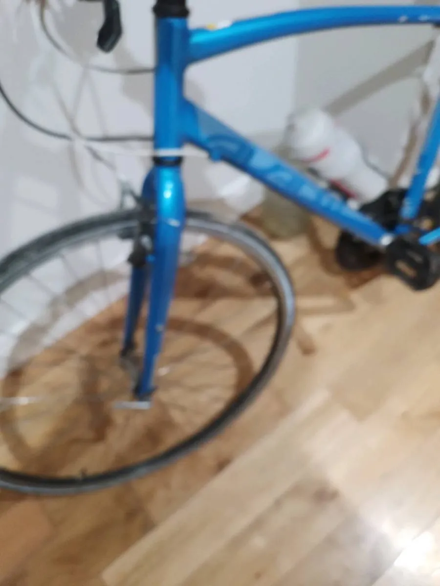 Road bicycle - Image 3