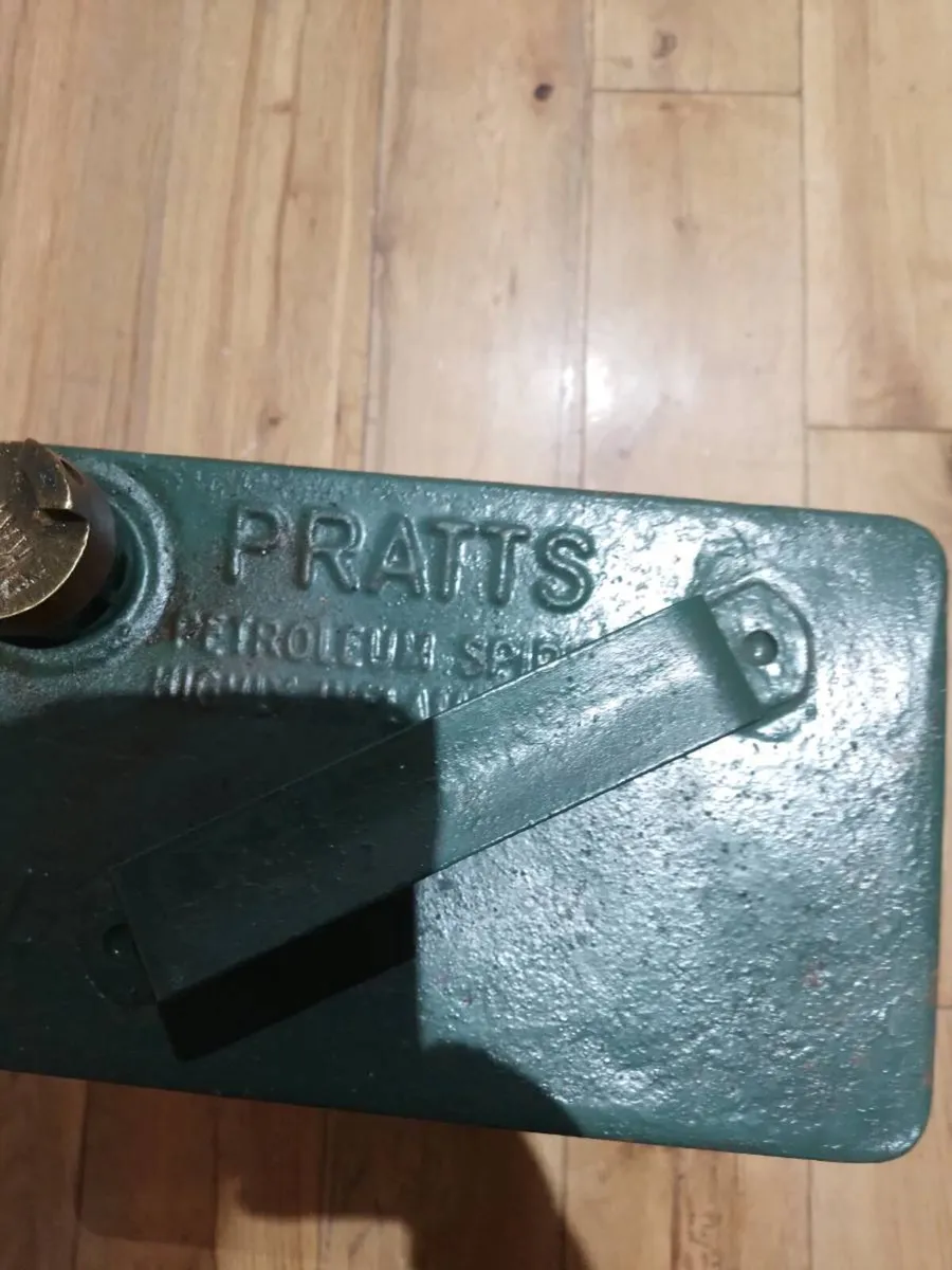 Pratts petrol can - Image 1