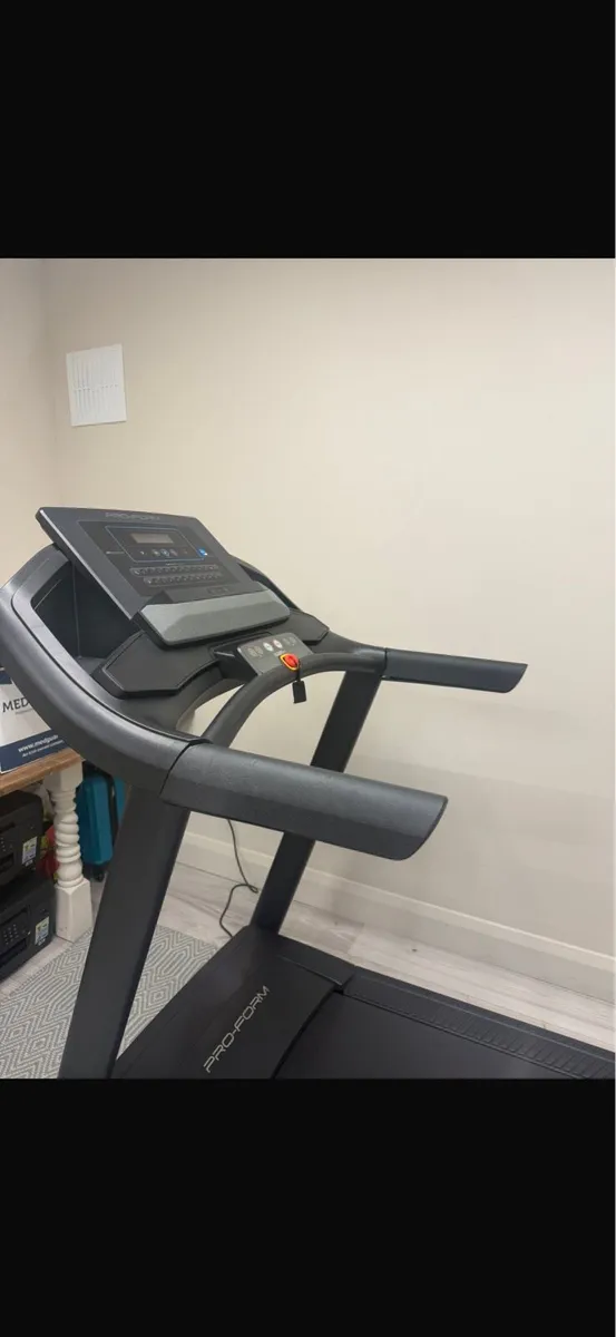 Treadmill - Image 1