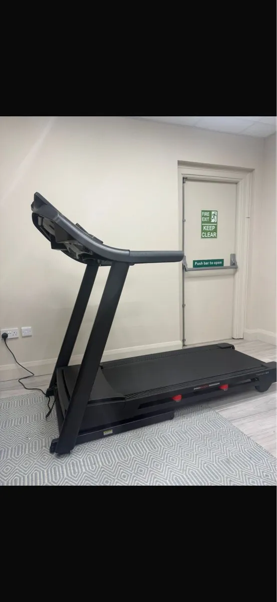 Treadmill - Image 2