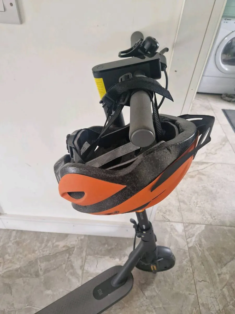 Xiaomi Mi Electric Scooter - Image 2
