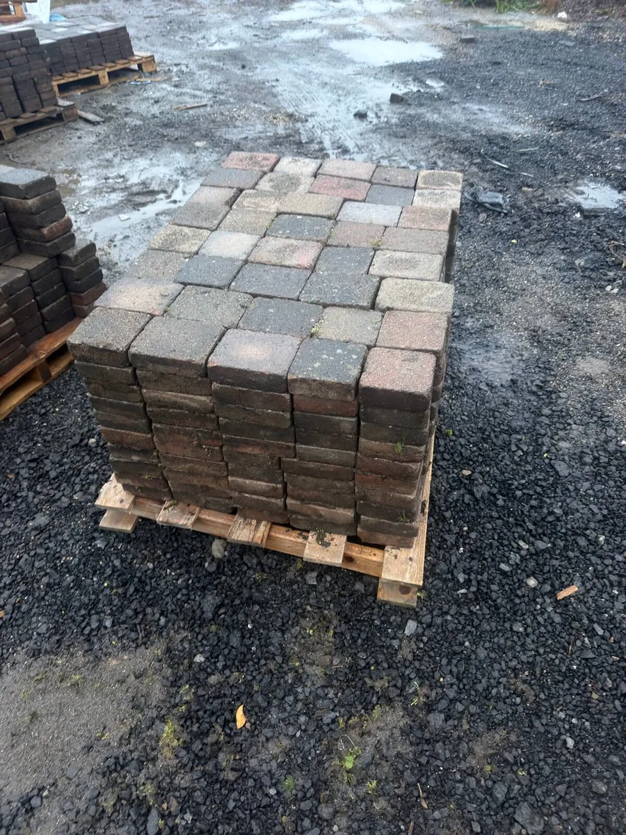 Salvaged paving - Image 2