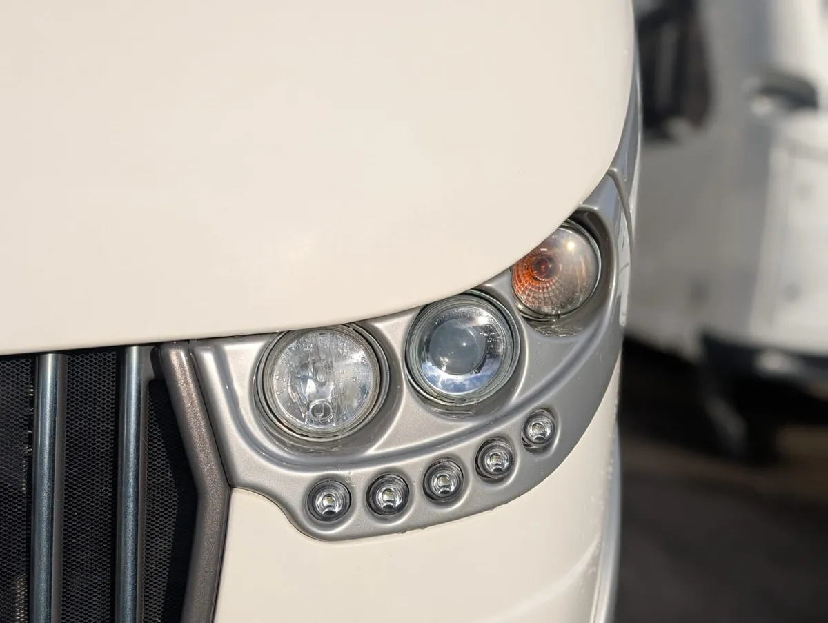 2017 CARTHAGO CHIC C-LINE 4.7 (edition II) - Image 4
