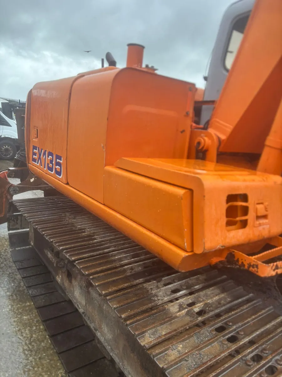 For Sale: FH135 Excavator - Image 4