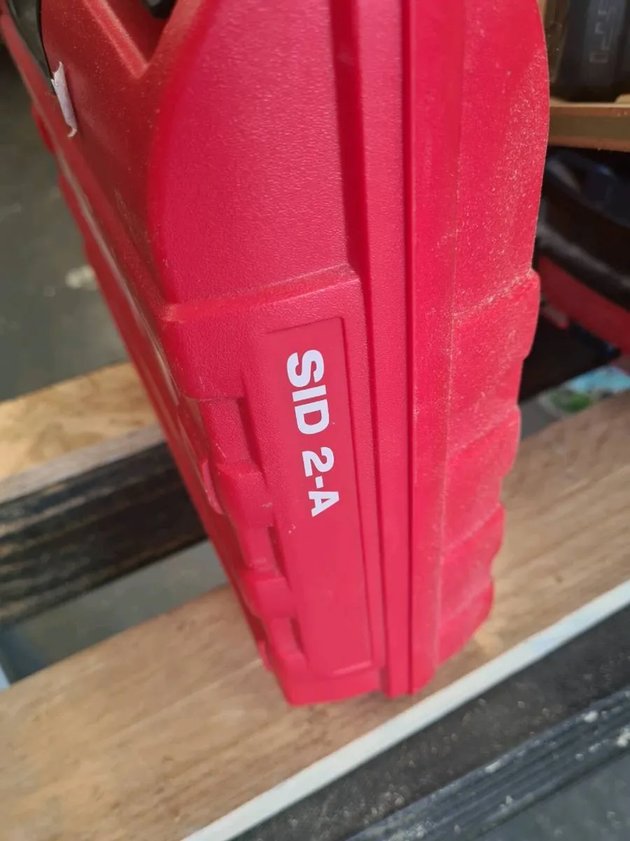 Hilti 12v impact driver - Image 3