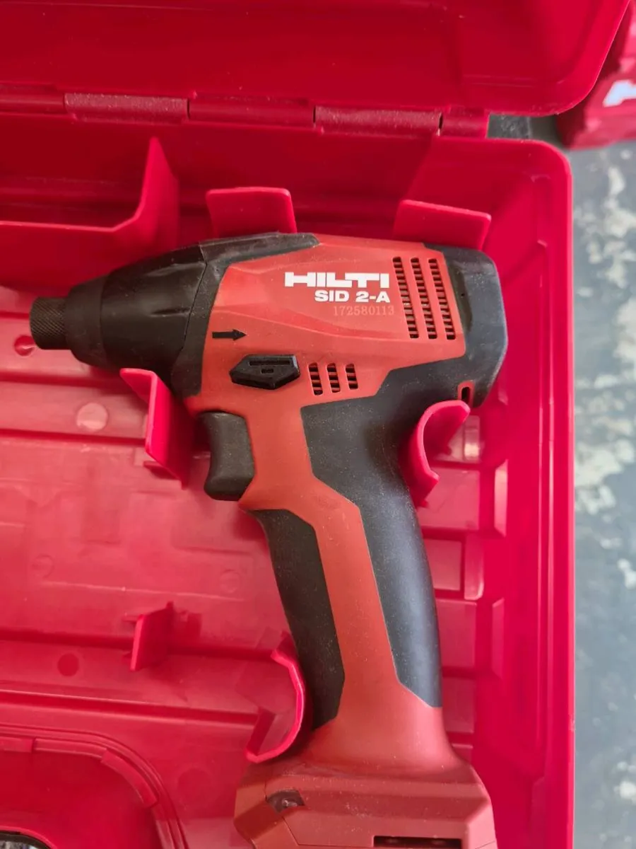 Hilti 12v impact driver - Image 1