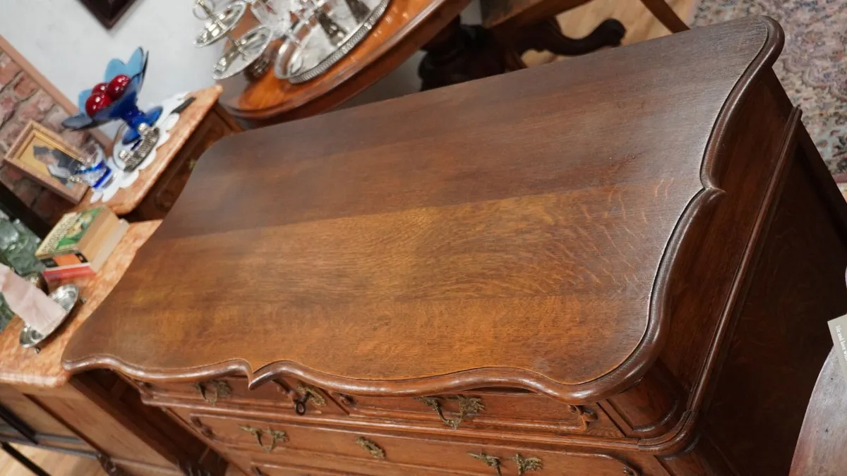 Antique French Oak Commode/Chest of Drawers - Image 3