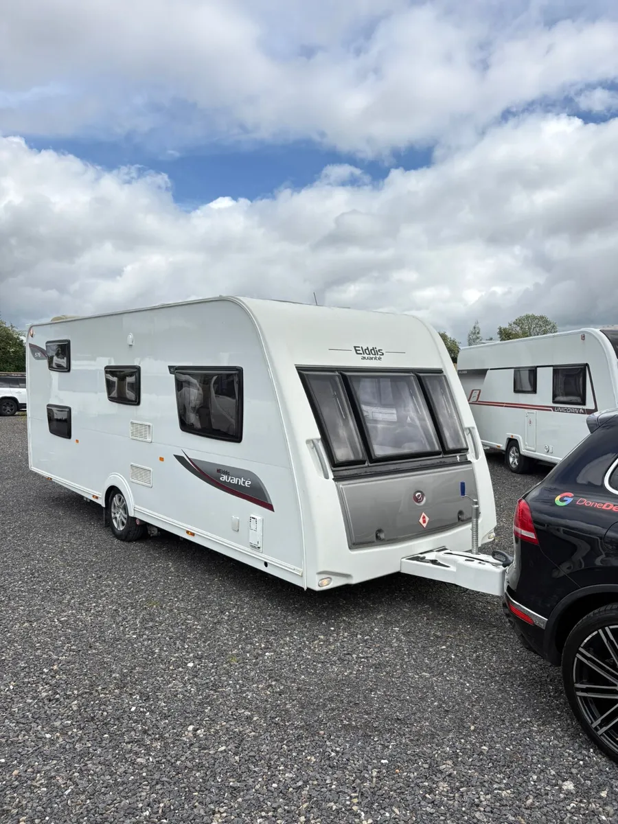 Elddis Avante 6 Berth Fixed Bunkbed Caravan - Image 2