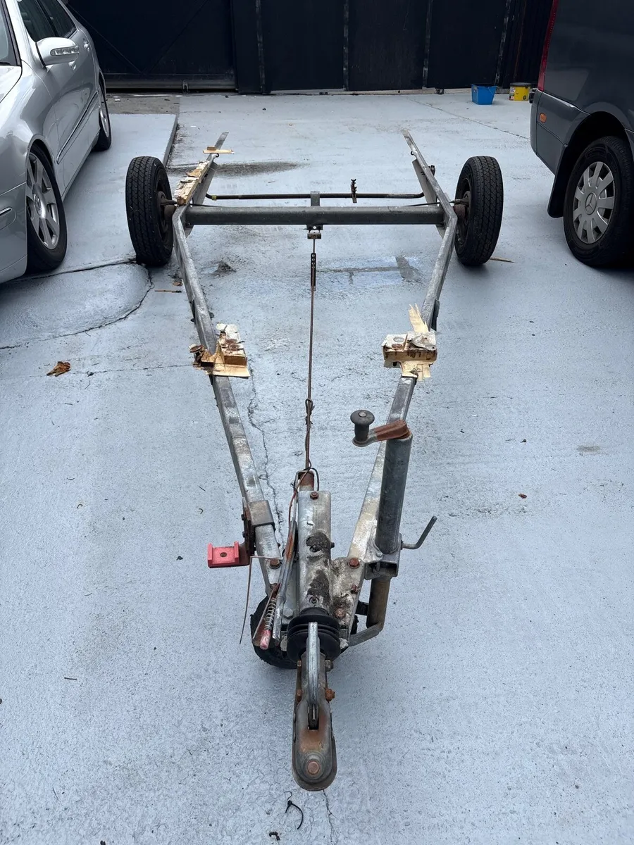 Trailer - Image 1