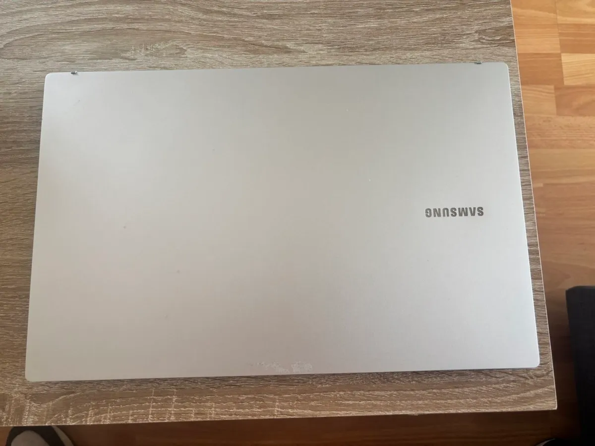 Samsung Galaxy Book2 i5 8GB 512GB SSD 15.6” Laptop - Image 3
