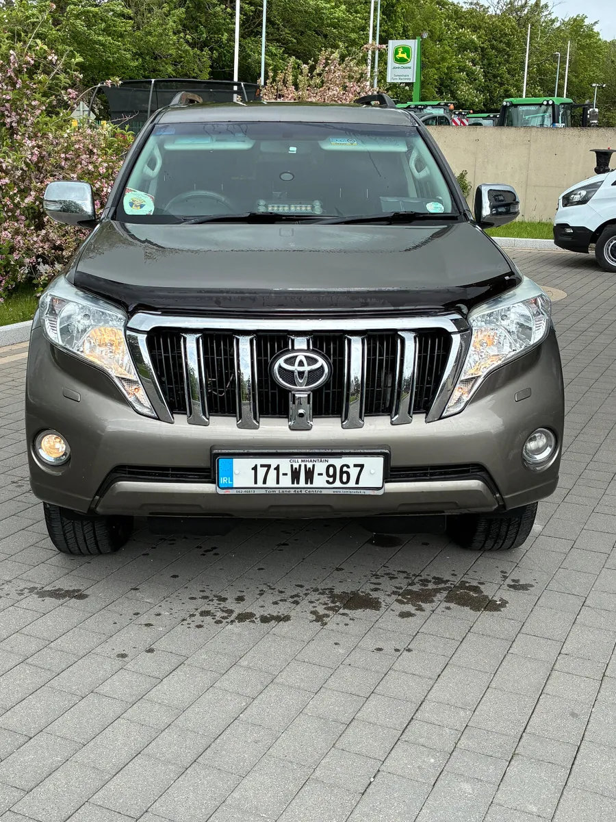 Toyota Land Cruiser business 5 seat Crewcab - Image 3