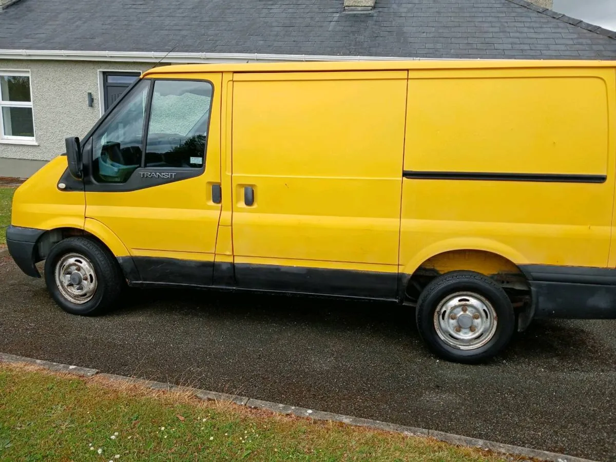 Van - Image 2