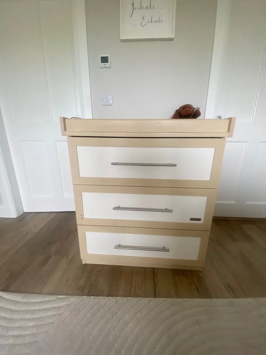 Mamas & Papas Nursery Furniture Set - Image 4
