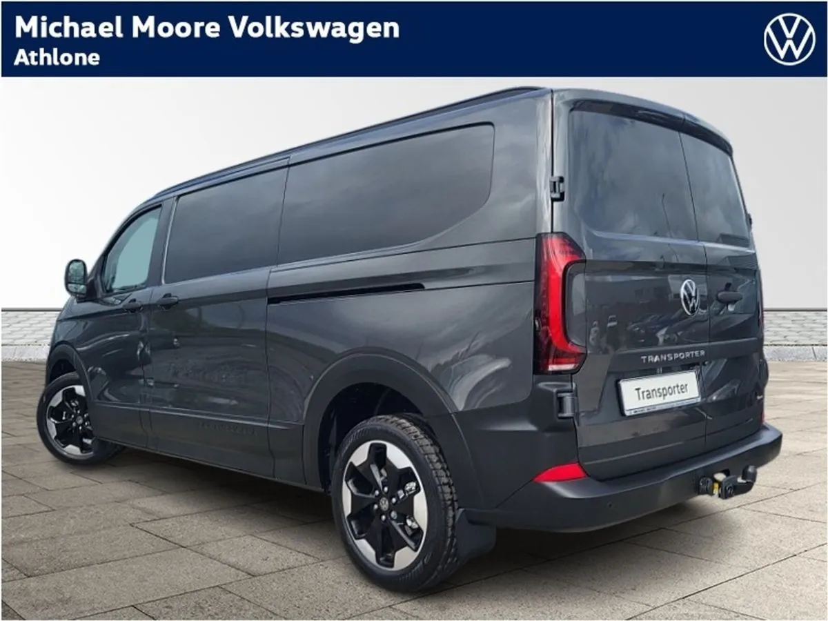 Volkswagen Transporter PANAMERICANA 30LWB 2.0 TDI - Image 3