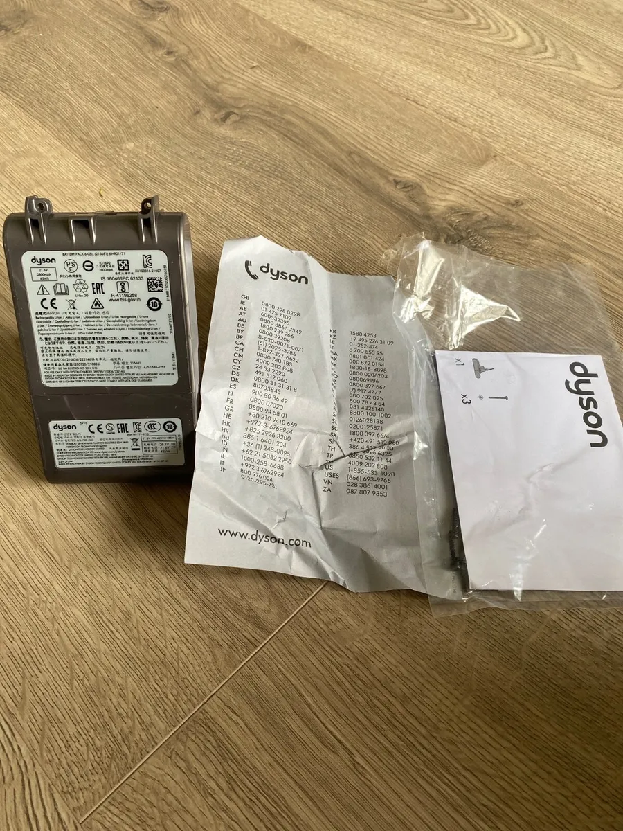 Battery for Dyson v8 cordless vacuum - Image 4