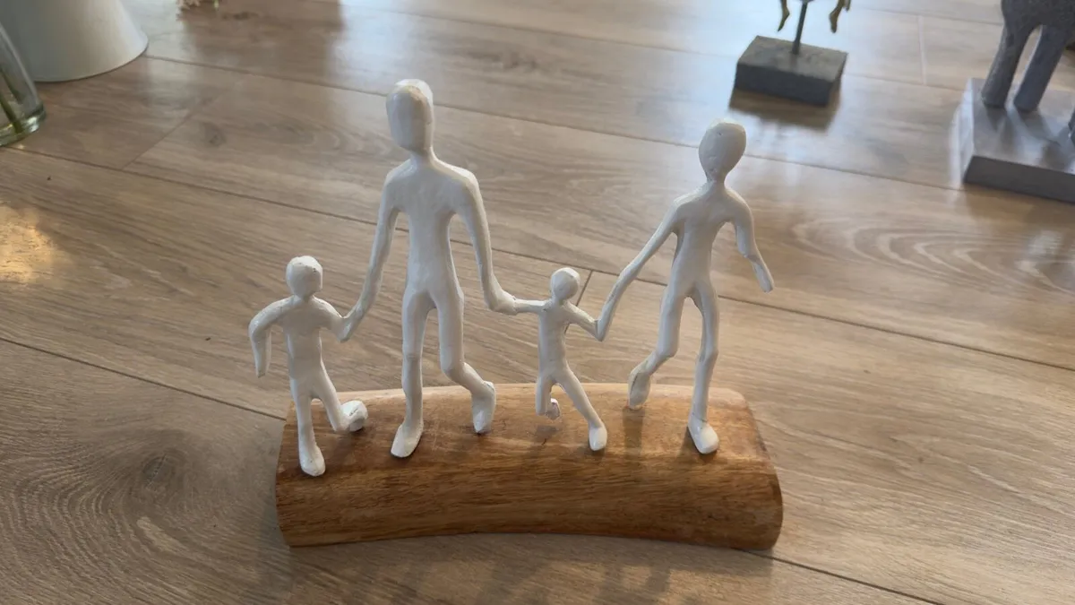 Modern Home Decor Sculptures & Ornaments - Image 4