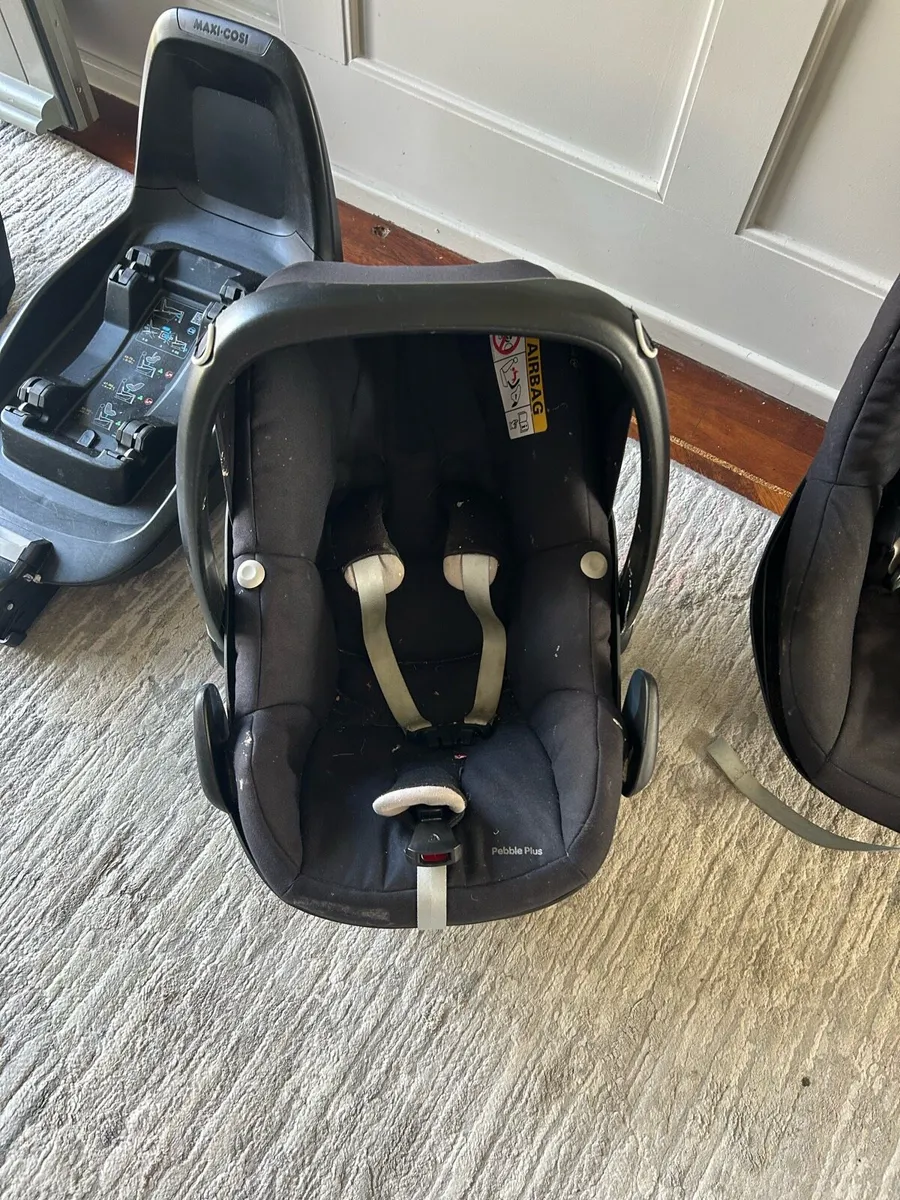Maxi Cosi bundle - Image 2
