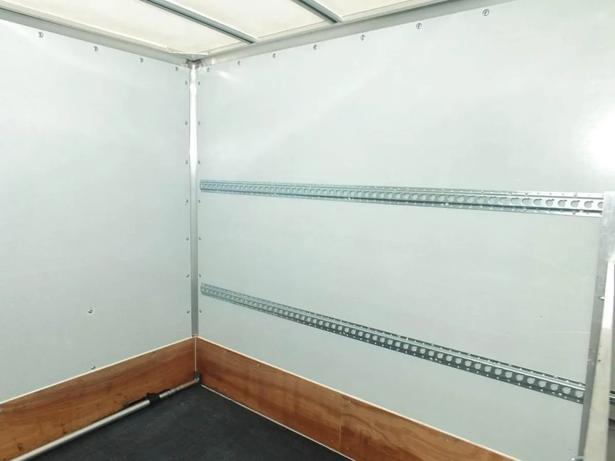 2024 Iveco Daily Luton Box Van - Image 4
