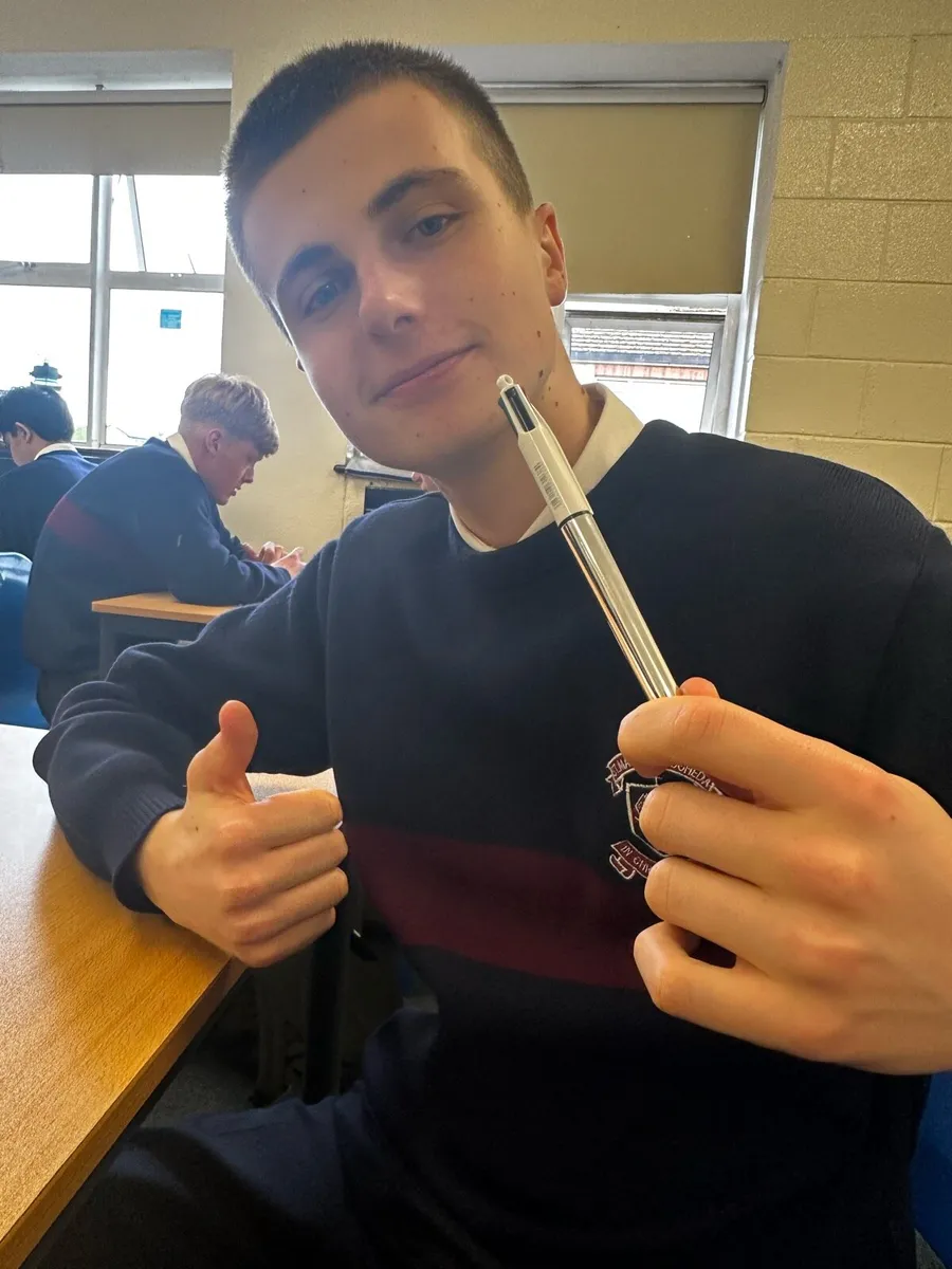 Pen - Image 3