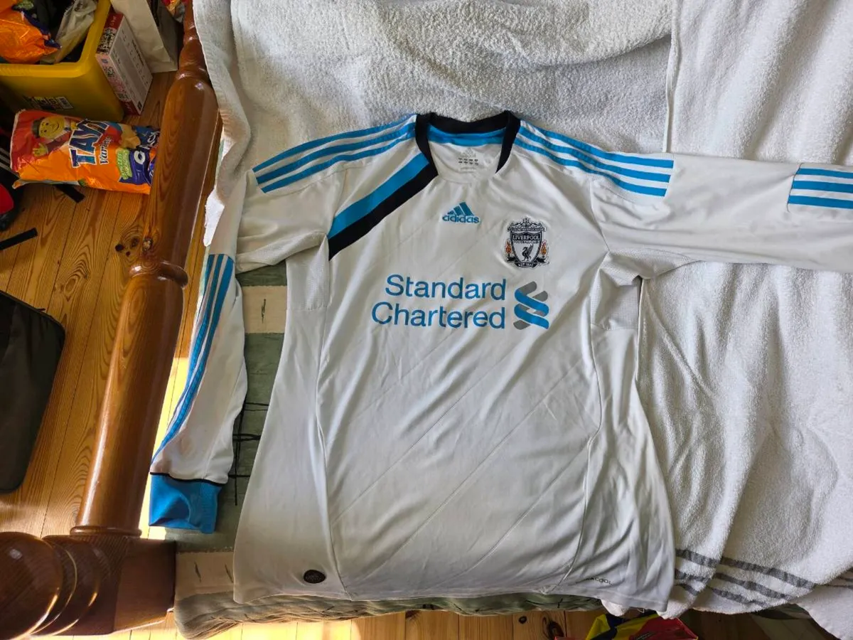 Liverpool Football Club Away Jersey 2011 to 2012 M - Image 1