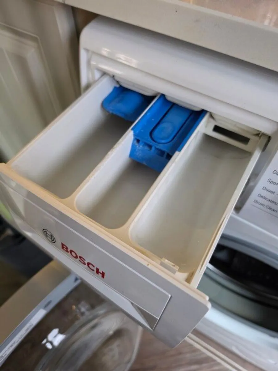 Bosh wlWash Machine Series 6 - Image 4