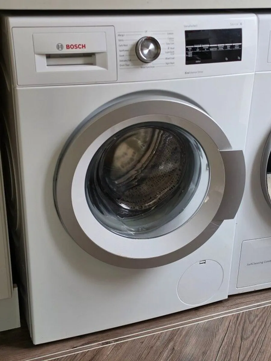 Bosh wlWash Machine Series 6 - Image 1