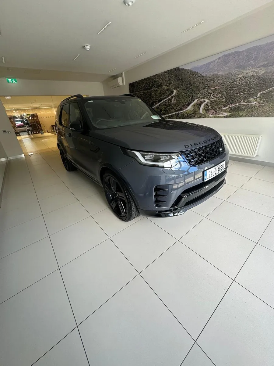 2024 Landrover Discovery 3.0 SD6 - Image 1