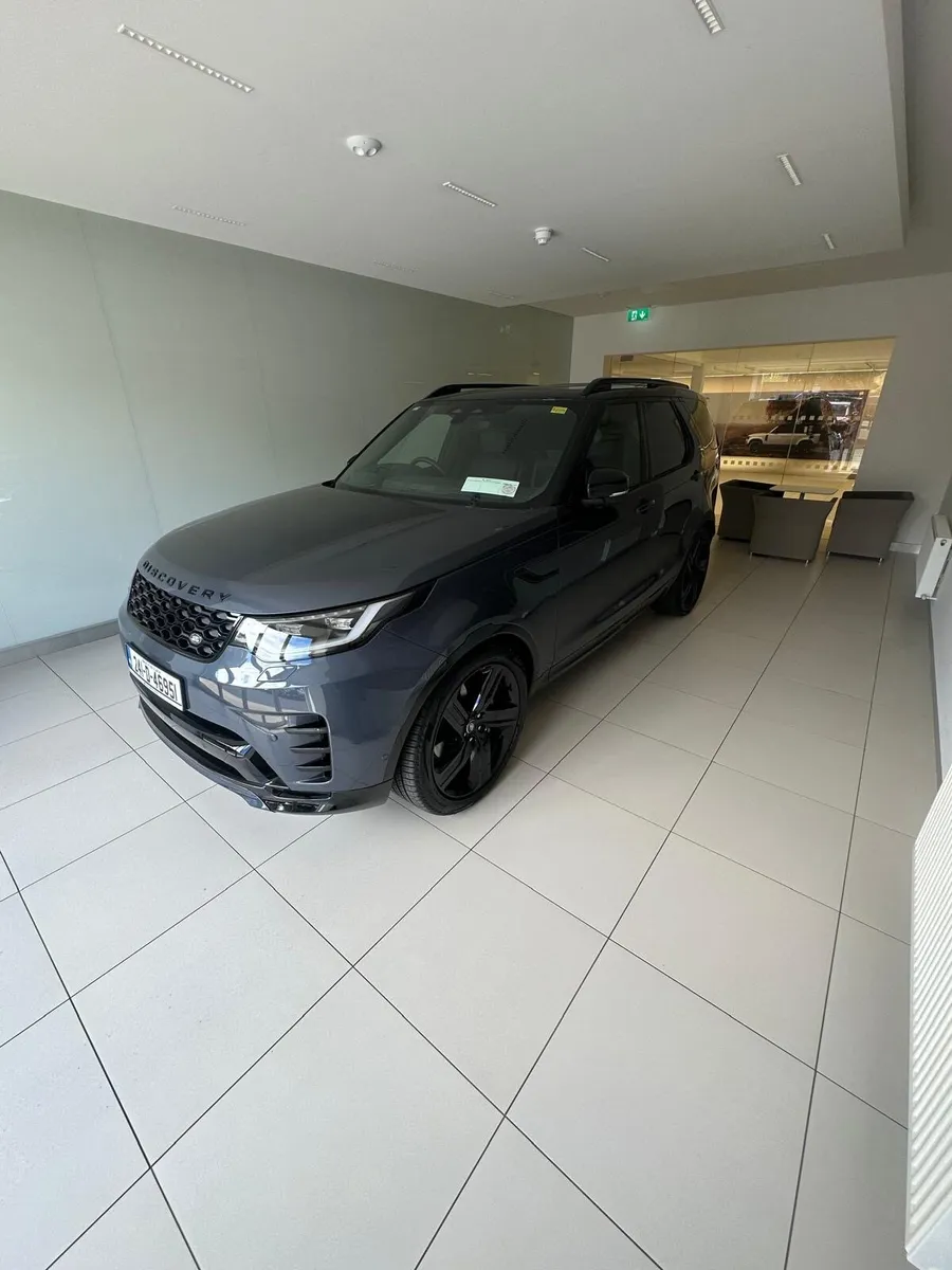 2024 Landrover Discovery 3.0 SD6 - Image 2