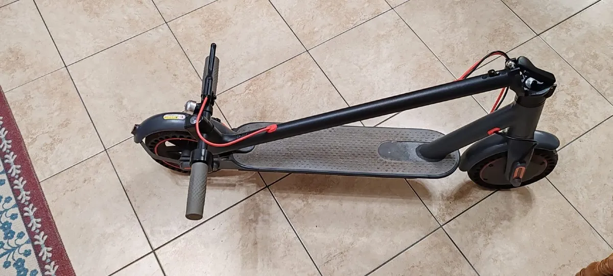 Electric scooter - Image 4