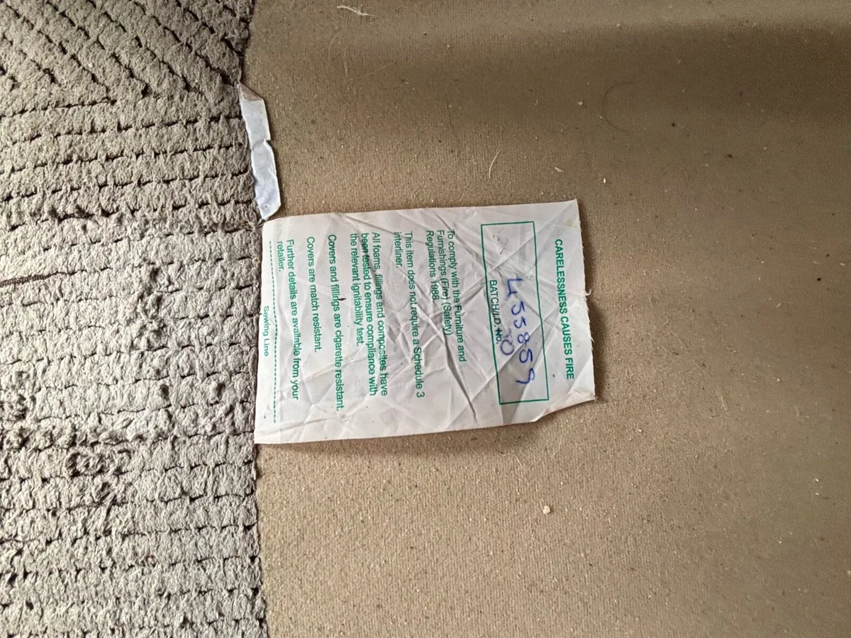 ** 💶 Casey’s furniture swivel cuddle chair ** - Image 3