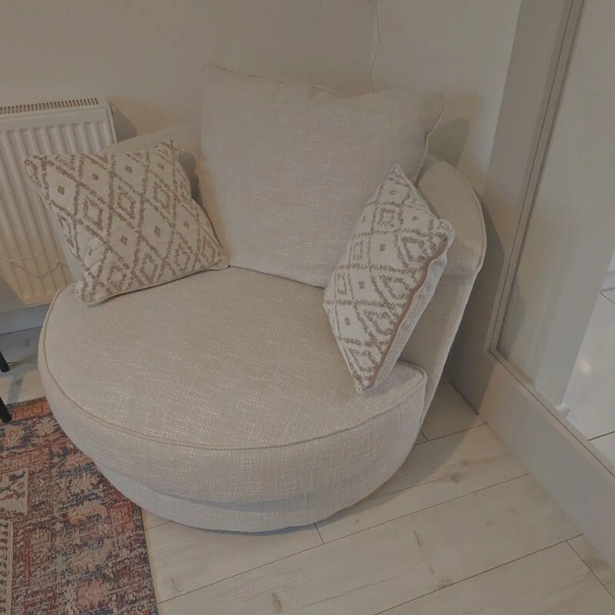 swivel armchair - Image 1