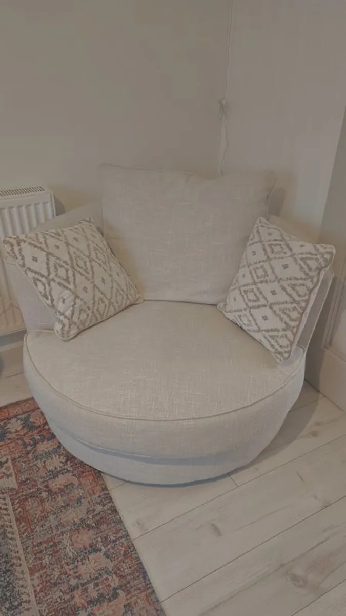 swivel armchair - Image 2