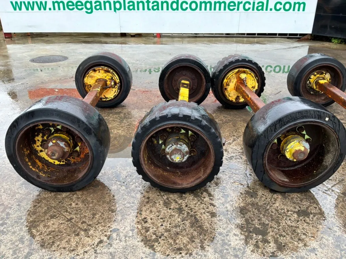 SOLID TYRE DOLLY AXLE ASSEMBLY........606p. - Image 2