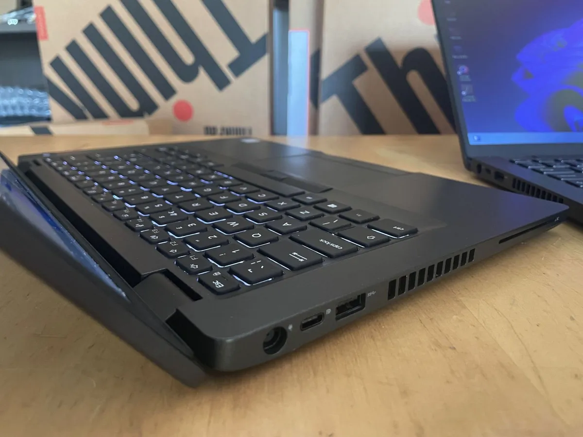 Dell Latitude Ultrabook Laptops-i5-16GB-Delivery - Image 3