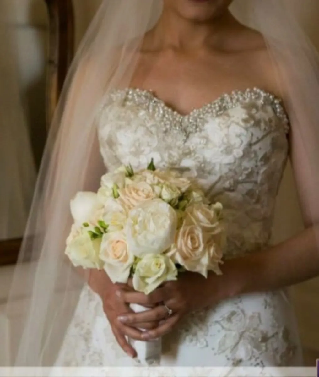 Wedding dress - Image 3