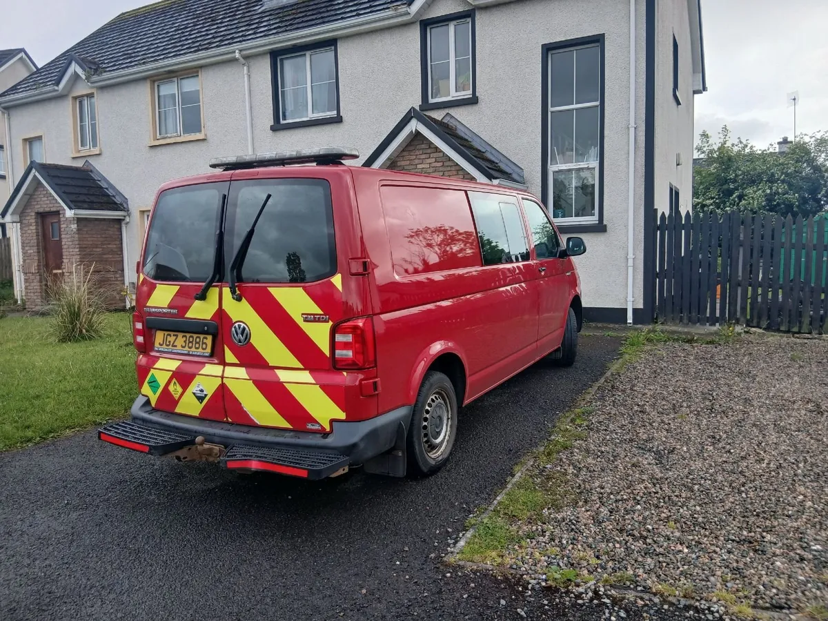Volkswagen Transporter 2018 - Image 3