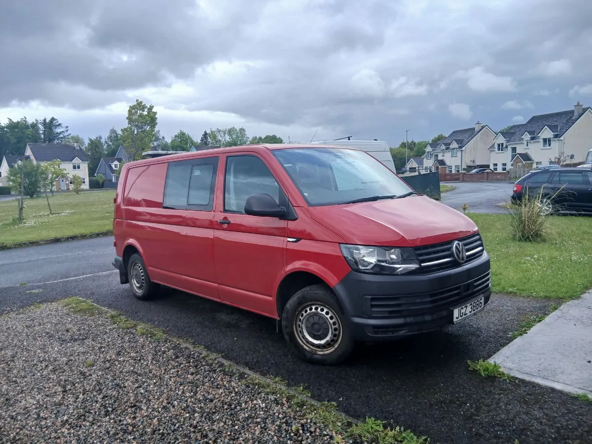 Volkswagen Transporter 2018 - Image 1