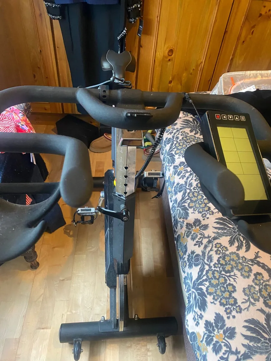 Exercise bike - Image 4