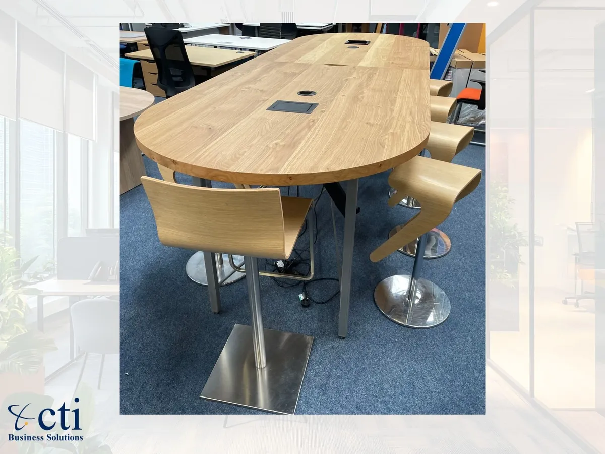 3.4M Oak High Meeting Table  & 10 High Stools - Image 4
