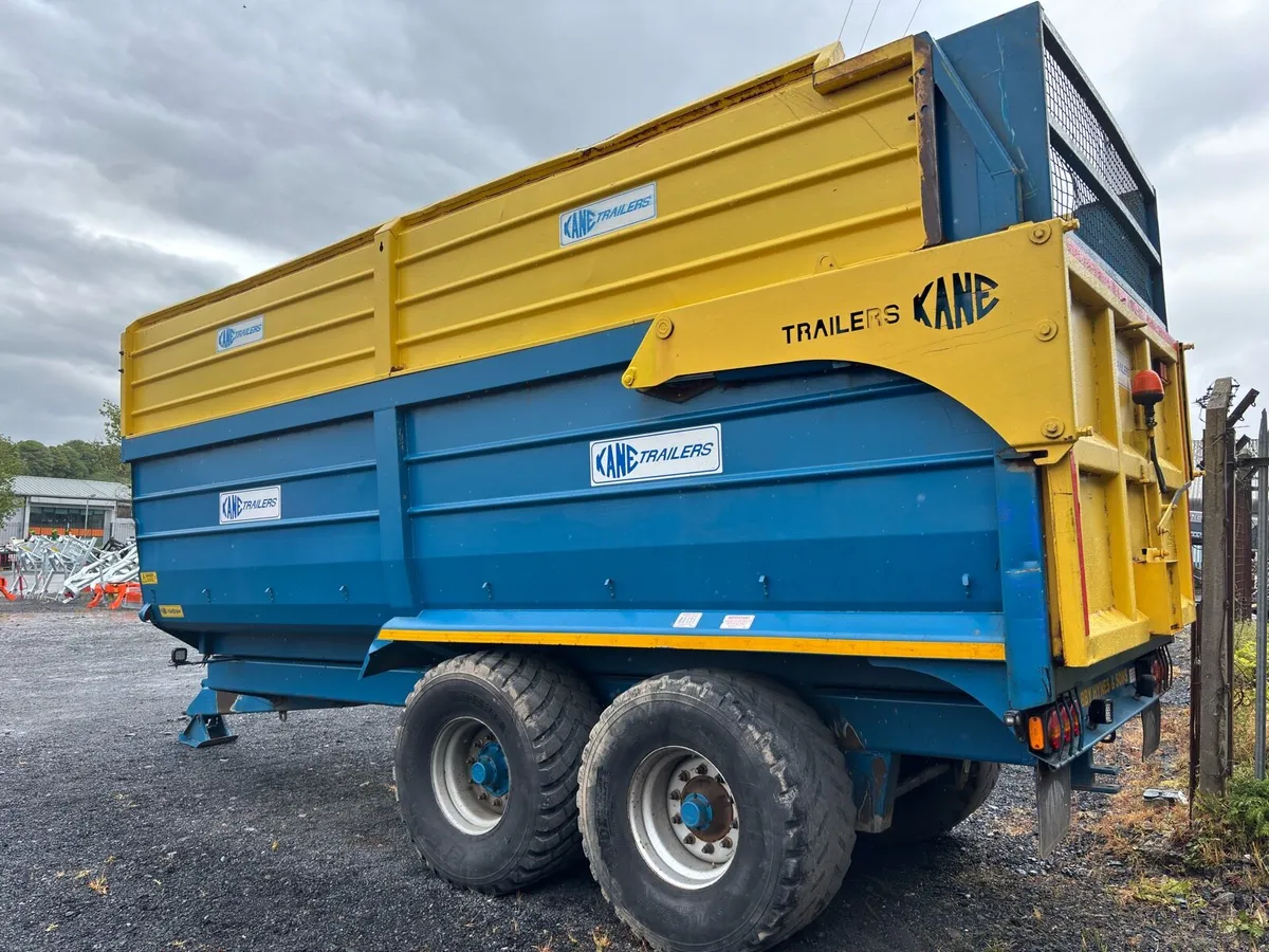 2011 Kane 18T Halfpipe silage trailer - Image 3