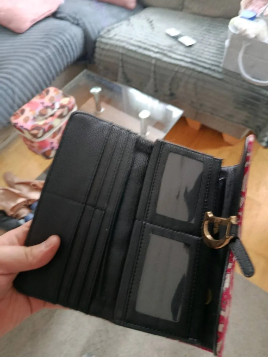 Purse FREE - Image 2