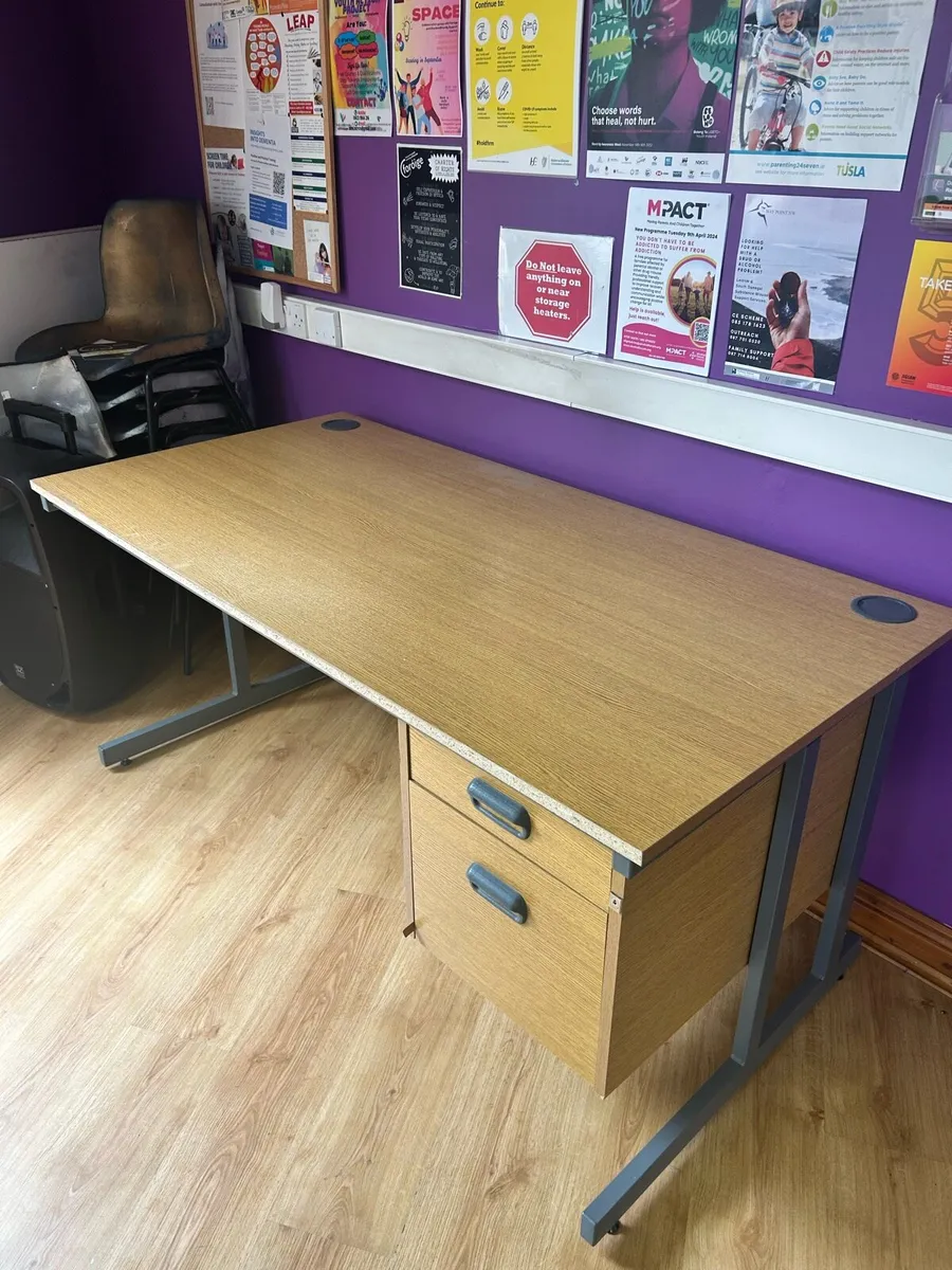 Office desk with drawers - Image 1