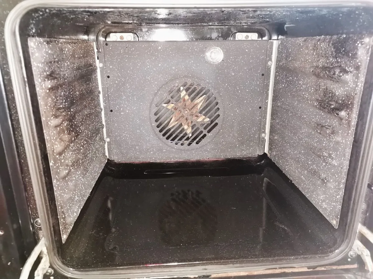 Europa Solarplus Double Oven – Excellent Condition - Image 4