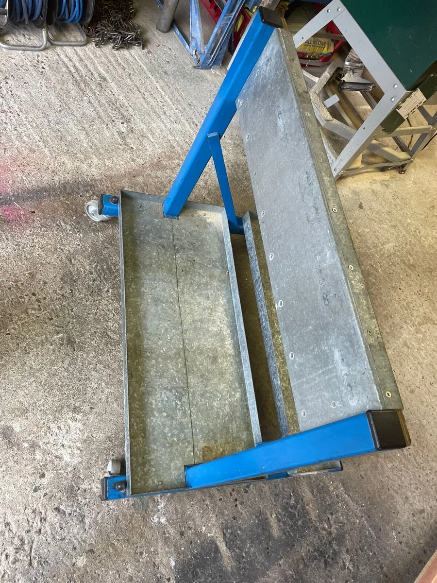 Outboard engine trolly - Image 2