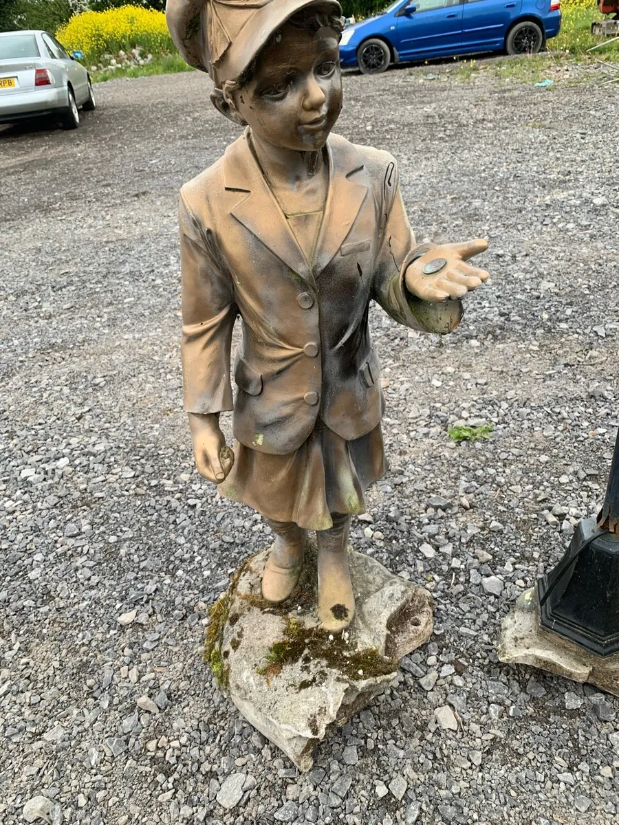 Garden statue - Image 2
