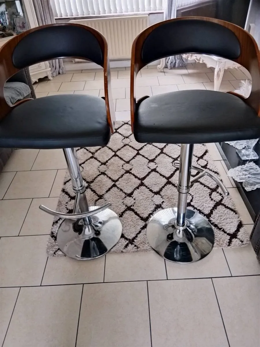 Two kitchen stools - Image 1